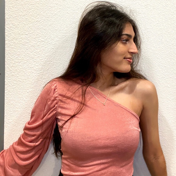 Pink One-Shoulder Bodycon Dress - Picture 2 of 2